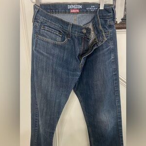 Levi’s Denizen 218 men’s straight fit jeans